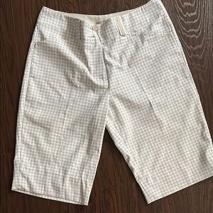 Nike White Flat Front Shorts Lightweight Design